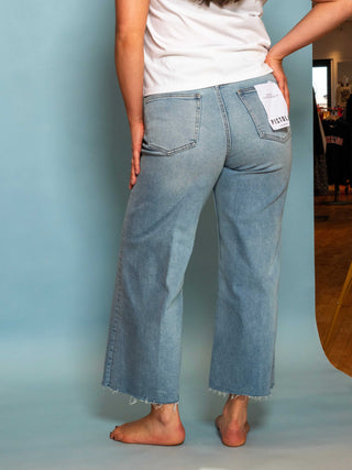 Lana Crop High Rise Ultra Bistro