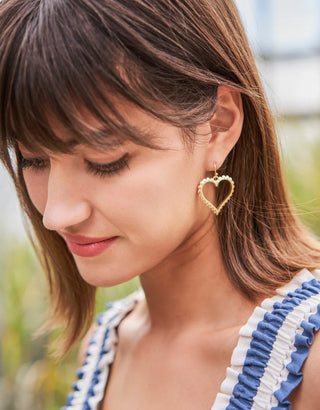 Scalloped Heart Earrings Gold