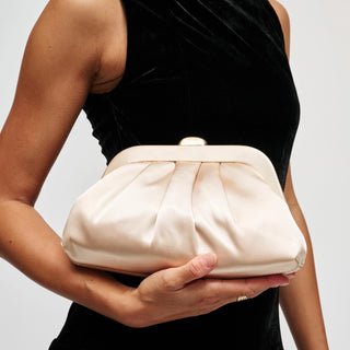 Winter Clutch Champagne